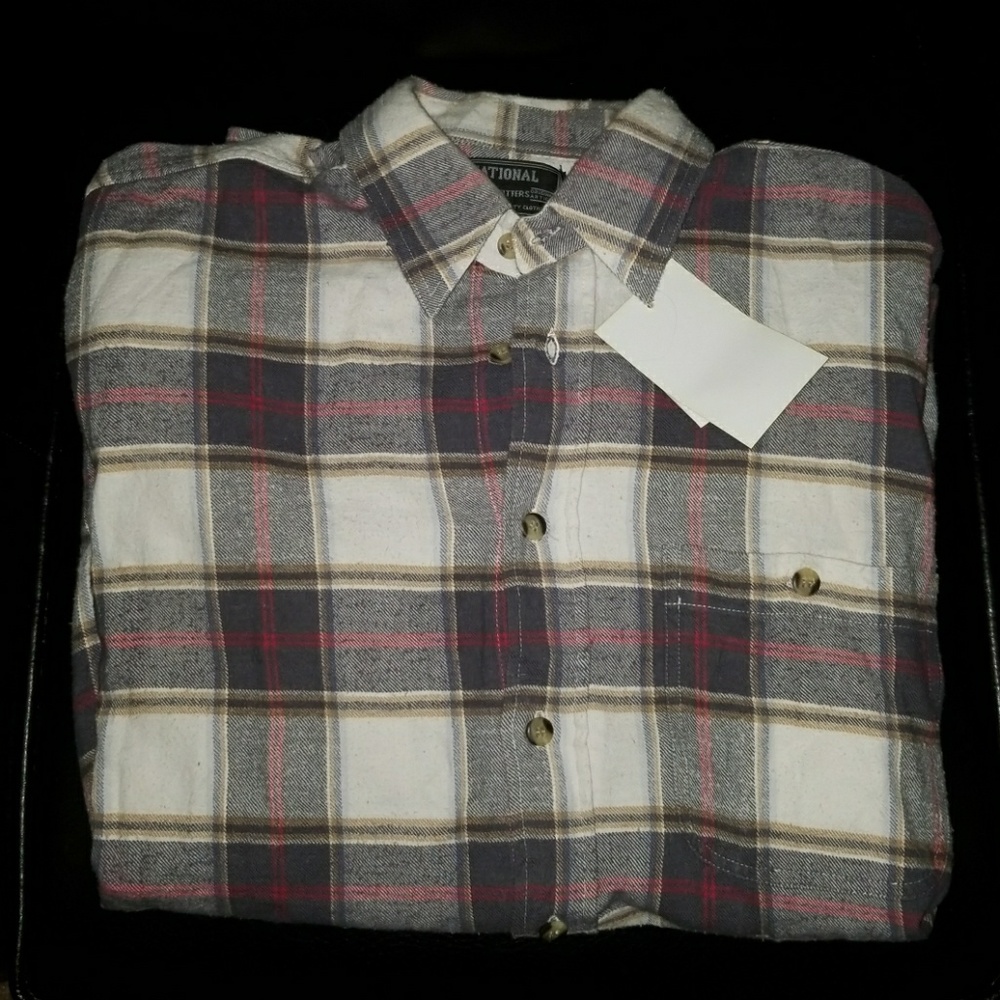 New with tags flannel shirt
